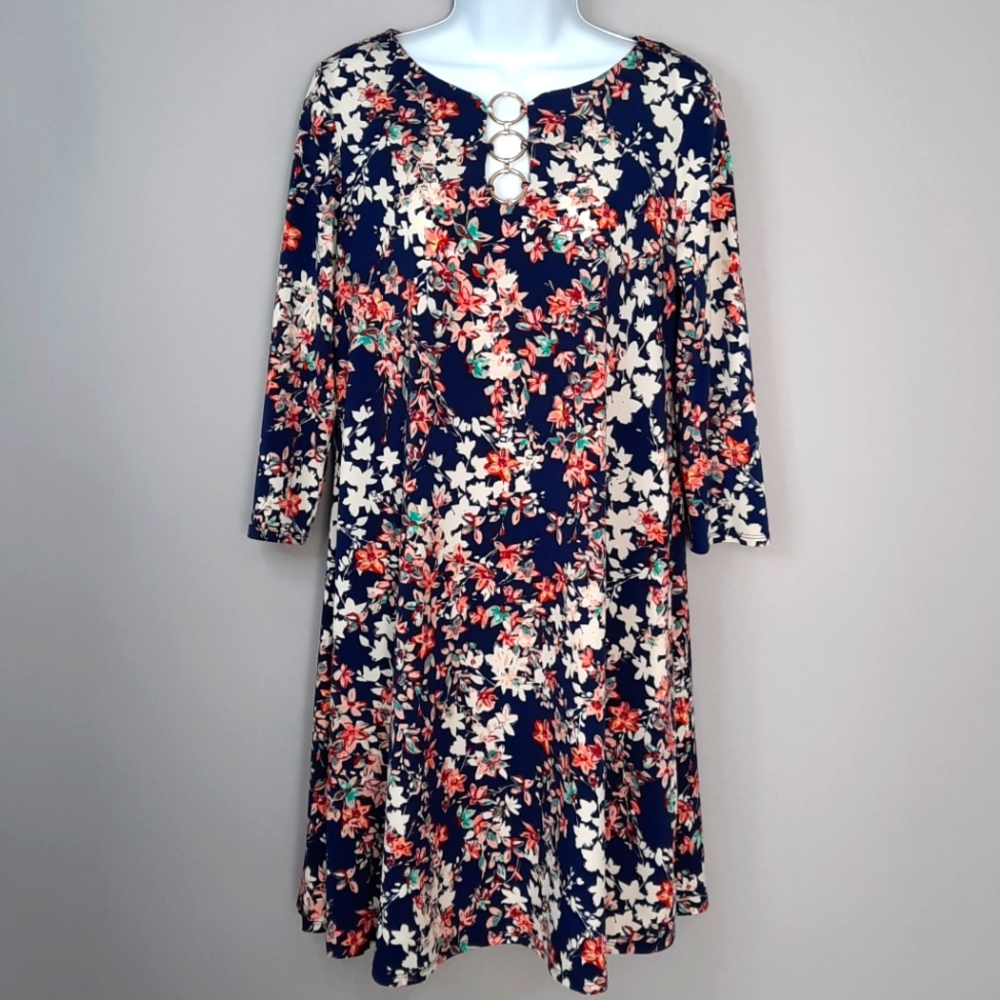 Roz & Ali Floral Print 3/4 Sleeve A-line Swing Dress size Medium